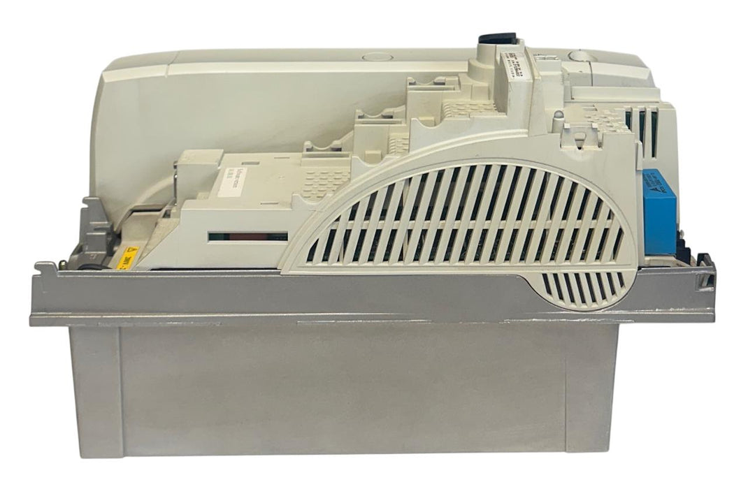 CONTROL TECHNIQUES SP2202 UNIDRIVE 200-240VAC 4/5.5kW 5/7.5HP 3PH 18.2A USNP