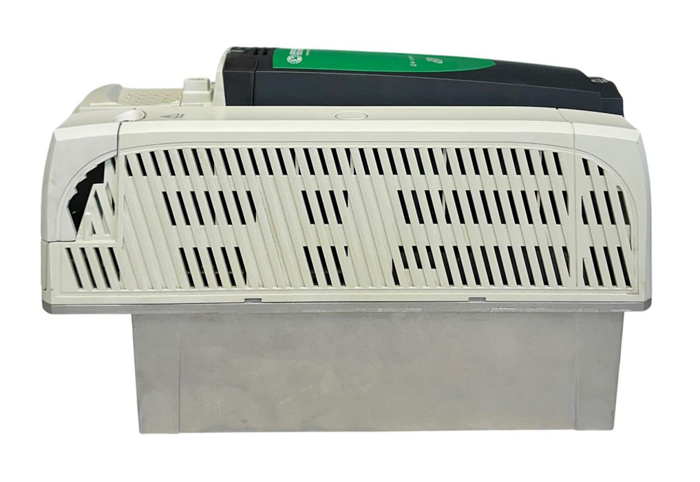 CONTROL TECHNIQUES SP2202 UNIDRIVE 200-240VAC 4/5.5kW 5/7.5HP 3PH 18.2A USNP