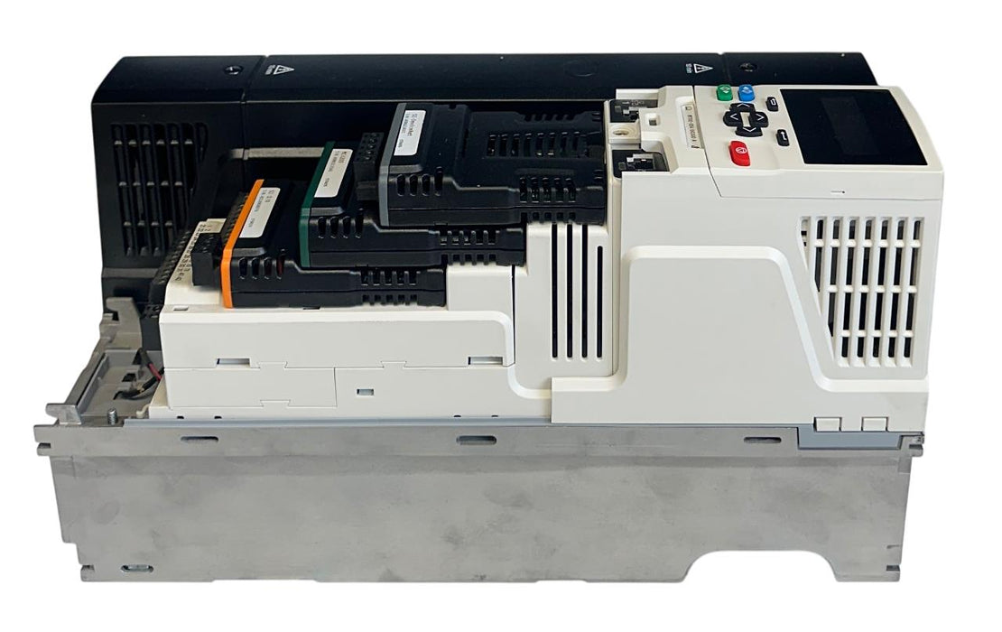 CONTROL TECHNIQUES M700-054 00300 A / M700 UNIDRIVE 20/20HP 380-480V 3PH USNP