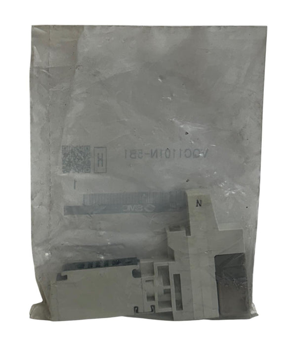 SMC VQC1101N-5B1 / VQC1101N5B1 5-PORT SOLENOID VALVE 24VDC COIL PLUG-IN NSFS
