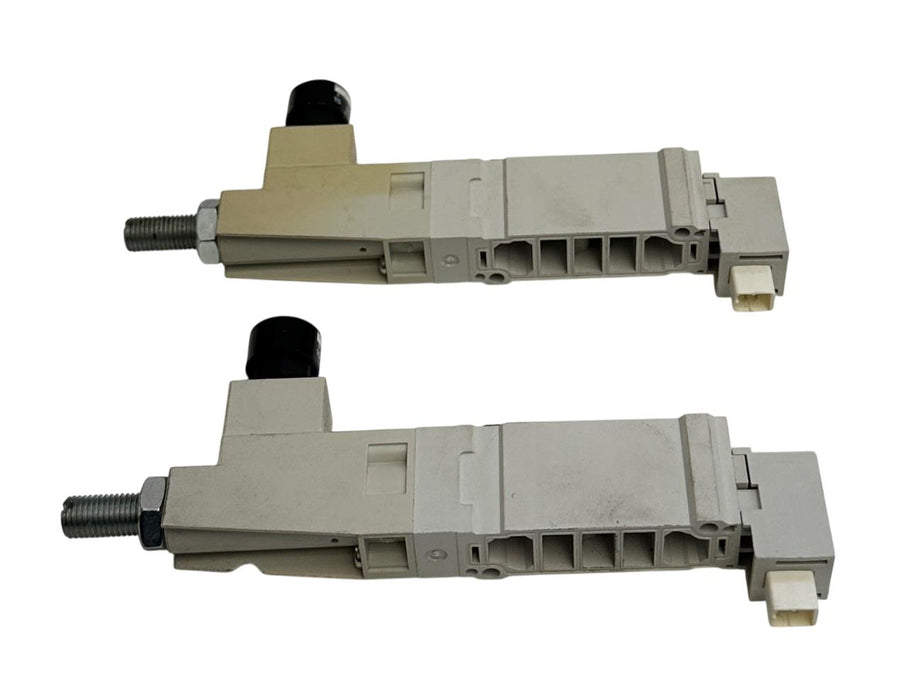 2 SMC SY50M-N0-P / SY50MN0P PNEUMATIC PRESSURE REGULATORS W/ GAUGE 1-PORT USNP