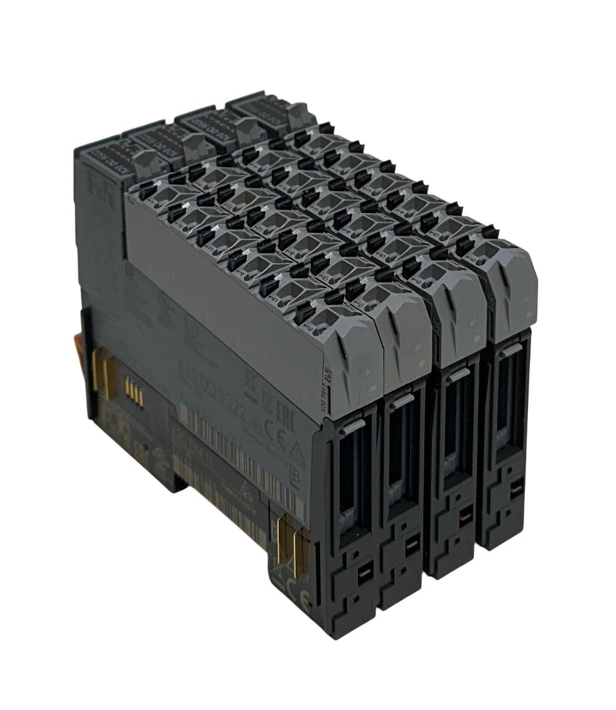 4 B&R X20 DO 9322 / X20DO9322 X20 SERIES DIGITAL OUTPUT MODULES X20BM11 24V NSNP