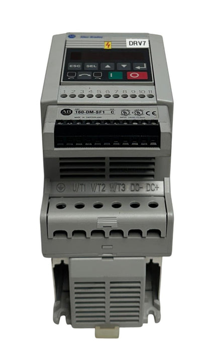 ALLEN BRADLEY 160-BA03NSF1 /C VARIABLE SPEED DRIVE SSC SERIES 0.75kW/1HP USNP