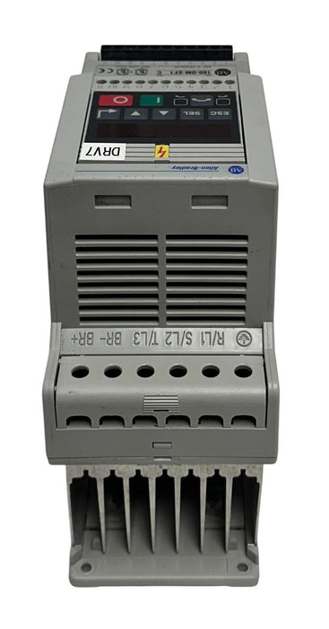 ALLEN BRADLEY 160-BA03NSF1 /C VARIABLE SPEED DRIVE SSC SERIES 0.75kW/1HP USNP