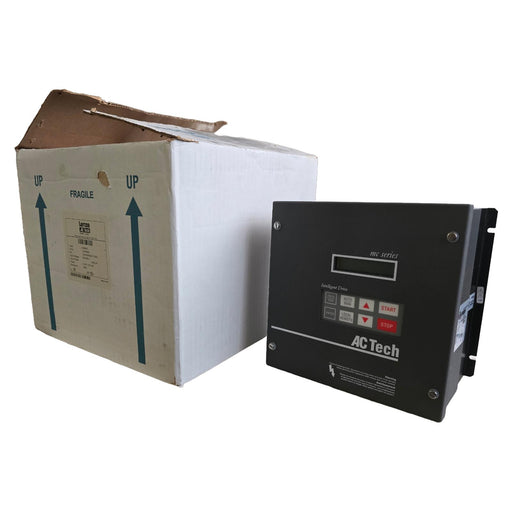 LENZE AC Tech M3450C / 13479363 MC3000 AC DRIVE VFD 5HP 400/480VAC 3PH NSMP