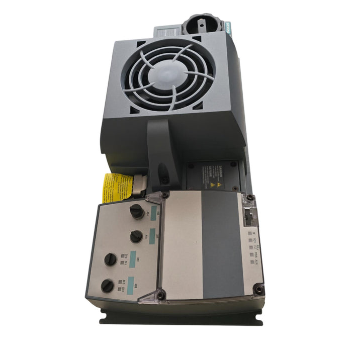 SIEMENS 6SL3511-1PE24-0AM0 Ver 3.61 SINAMICS G110D ASi RS AC DRIVE 4kW/5HP NSNP
