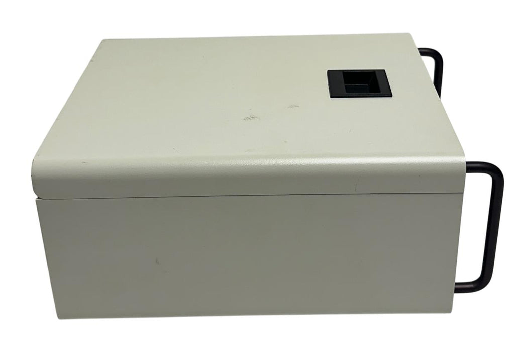 ILLUMINATION TECHNOLOGIES 3900FO / MODEL 3900 LIGHT SOURCE 100-120/230-240V REP