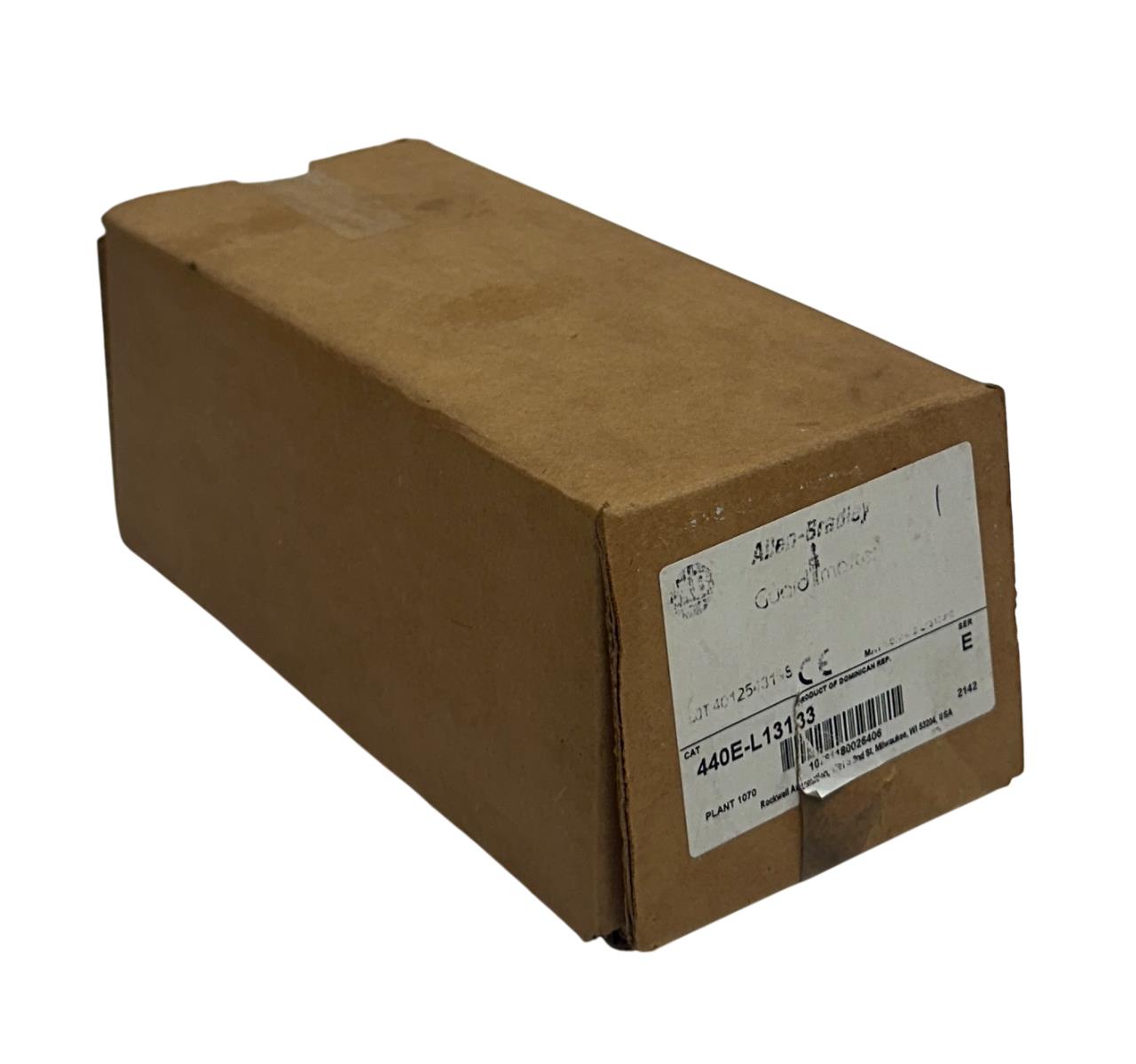 ALLEN BRADLEY 440E-L13133 /E Guardmaster LIFELINE EMERGENCY PULL SWITCH NSMP