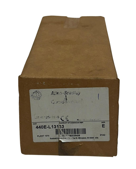 ALLEN BRADLEY 440E-L13133 /E Guardmaster LIFELINE EMERGENCY PULL SWITCH NSMP