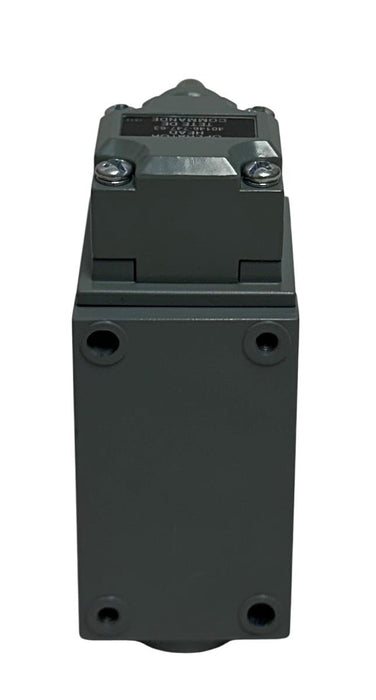 ALLEN BRADLEY 802T-AP /J BULLETIN 802T OILTIGHT LIMIT SWITCH 40146-474-63 NSNP