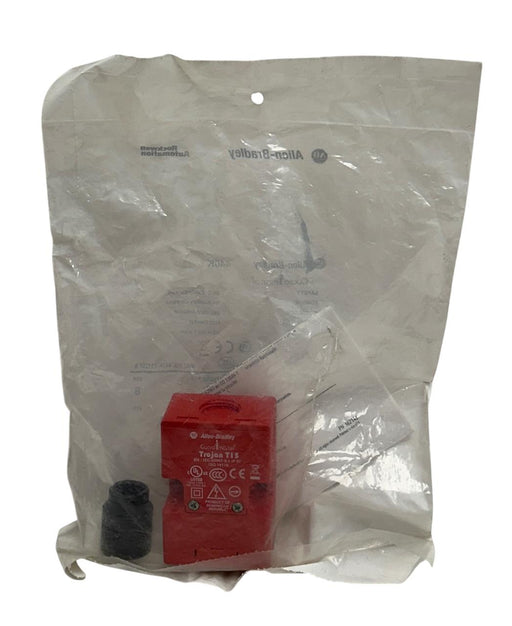 ALLEN BRADLEY 440K-T11267 /B Guardmaster TROJAN TI5 SAFETY TONGUE INTERLOCK NSMP