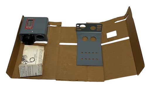 JOHNSON CONTROLS P72CA-18 / P72CA18 MICRO-SET SUCTION PRESSURE SWITCH NSMP