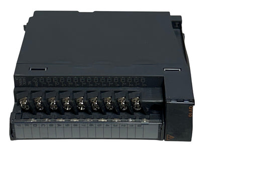 MITSUBISHI ELECTRIC QY10 MELSEC-Q DIGITAL RELAY OUTPUT MODULE AC/DC 2A NSNP