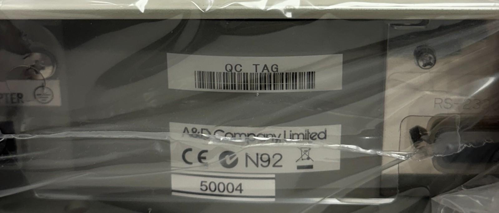 A&D COMPANY GF-2000 / GF2000 GF SERIES PRECISION BALANCE SCALE 2100g MAX NSMP