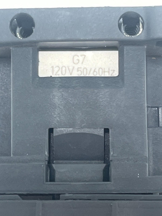 LOT OF 2 Schneider Electric LC1D32G7 32A 3‑Pole (3NO)  IEC Contactor 120VAC NSNP