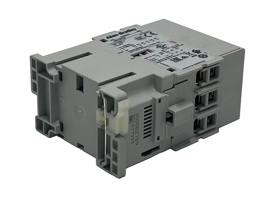 ALLEN-BRADLEY 100-C30D00 /C IEC Contactor  30A , 3-Pole 3 N-O 110/120V COIL NSMP