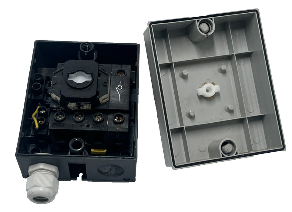 RS PRO 466-249 Rotary Isolator Switch 20A 4Pole DIN Rail Mount Non-Fused IP65