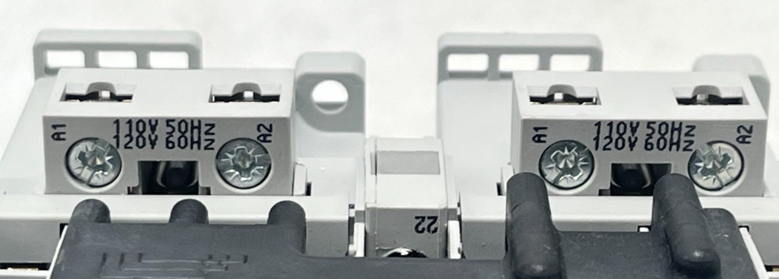 Allen-Bradley 104-C12D22 Ser B IEC Reversing Contactor 12A 110/120V AC Coil NSMP