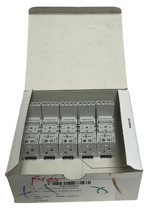 5 ALLEN BRADLEY 700-HN104 /D BULLETIN 700 RELAY SOCKETS 14-BLADE PLUG-IN NSMP