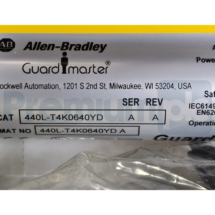 Allen-Bradley 440L-T4K0640YD /A GuardShield Light Curtain Transmitter 640mm NSMP
