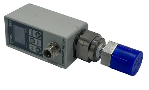 SMC ISE70-N02-27-P Digital Pressure Switch 0-1 MPa NPT 1/4 NPN Output 12-24VDC