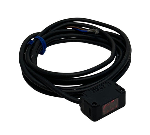 KEYENCE PZ-G101N / PZG101N Square Reflective Sensor 10-30VDC RED LED 200mm NSNP