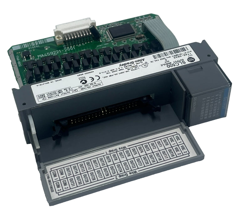 ALLEN BRADLEY 1746-OB32 SER D 32 Pt 24VDC Sourcing Output Module AB SLC 500