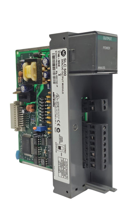 ALLEN BRADLEY 1746-NO4I ANALOG OUTPUT MODULE 1746NO4I SER. A (NO DOOR)