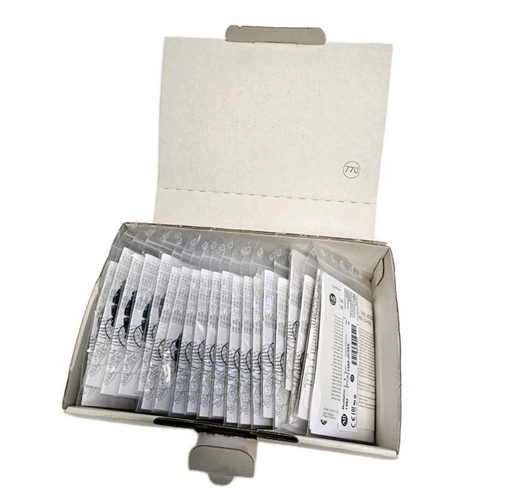 BOX OF 20 NEW ALLEN BRADLEY 1492-JD3SS TERMINAL BLOCKS 1492JD3SS SER. A