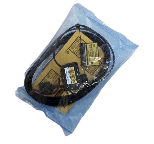 NEW KEYENCE LV-H32 PHOTOELECTRIC DIGITAL LASER SENSOR HEAD LVH32