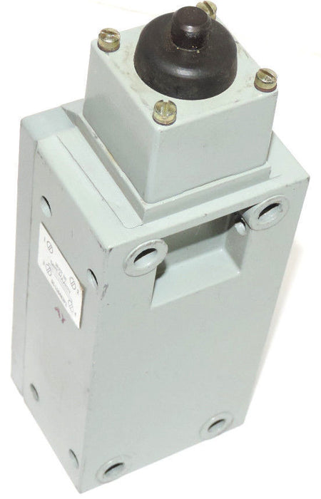 GENERAL ELECTRIC CR115GX113 LIMIT SWITCH 10AMP 600V MAX CR115-GX113