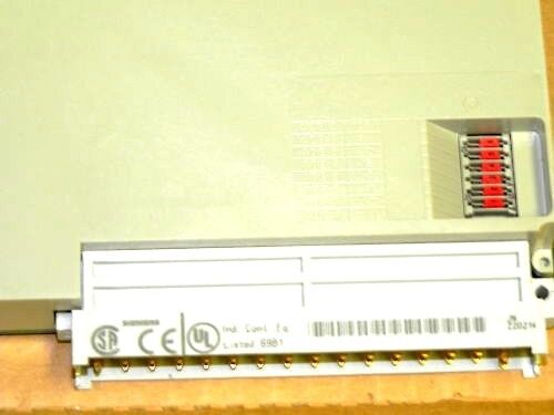 NIB SIEMENS 6ES5470-4UC13 OUTPUT MODULE ANALOG 470  6ES54704UC13