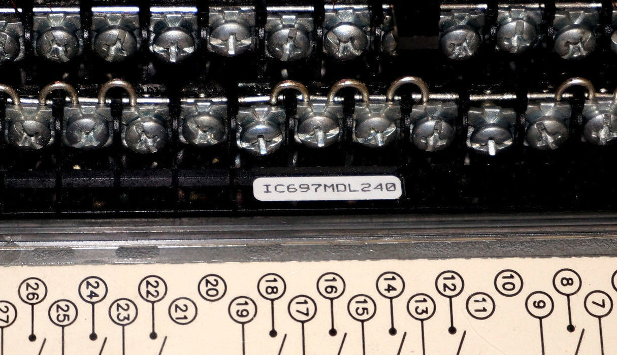 GE FANUC IC697MDL240B INPUT MODULE 120VAC IC697MDL240