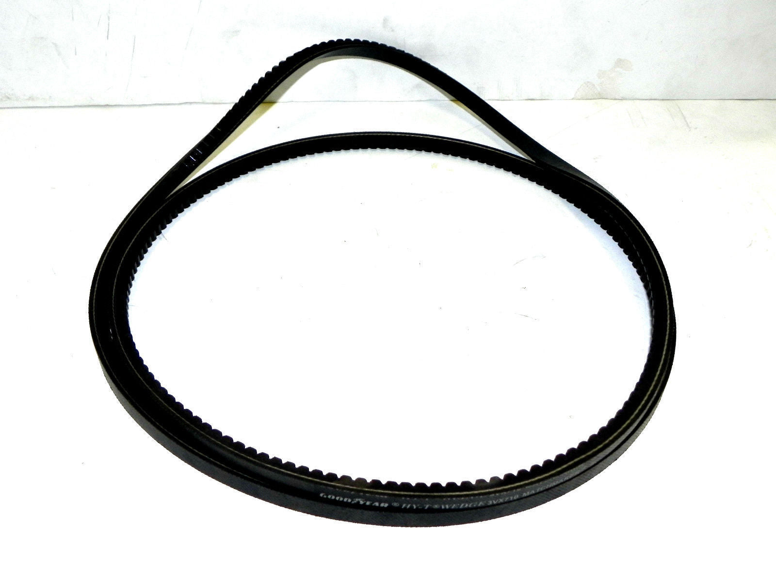 GOODYEAR HY-T WEDGE 3VX710 V-BELT MATCHMAKER NEW