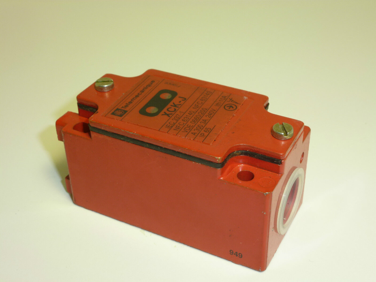 TELEMECANIQUE XCK-J5954F3H4 SAFTEY INTERLOCK BODY XCKJ5954F3H4