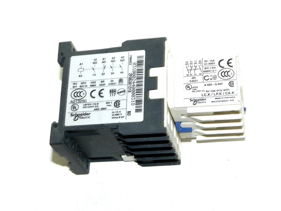 TELEMECANIQUE CA3KN31BD CONTROL RELAY 24V W/ LA1KN22 AUX CONTACT