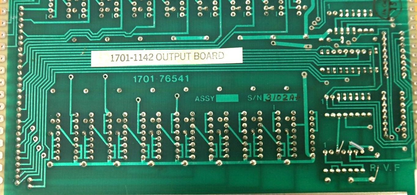 MCGILL 1701-1142 OUTPUT BOARD W/MULTIPLE COMPONENTS 17011142