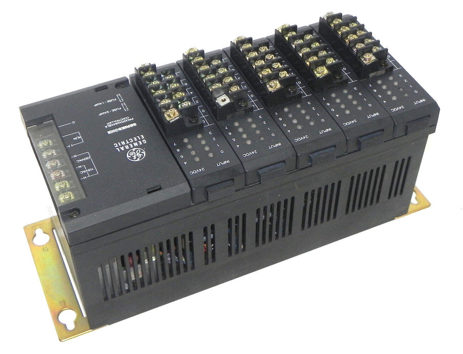 GE FANUC IC610CHS100B RACK W/ POWER SUPPLY AND 5 IC610MDL101A INPUT MODULES