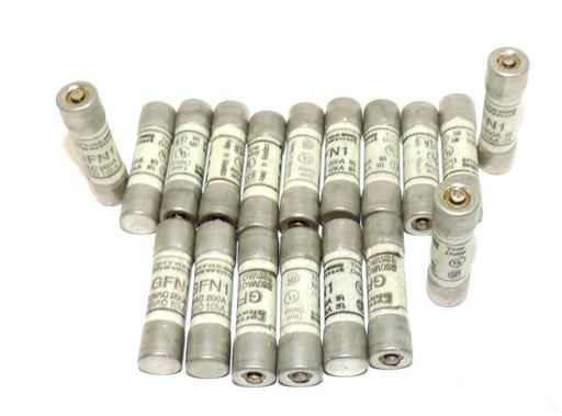 LOT OF 18 FERRAZ SHAWMUT GFN1 TIME-DELAY FUSES