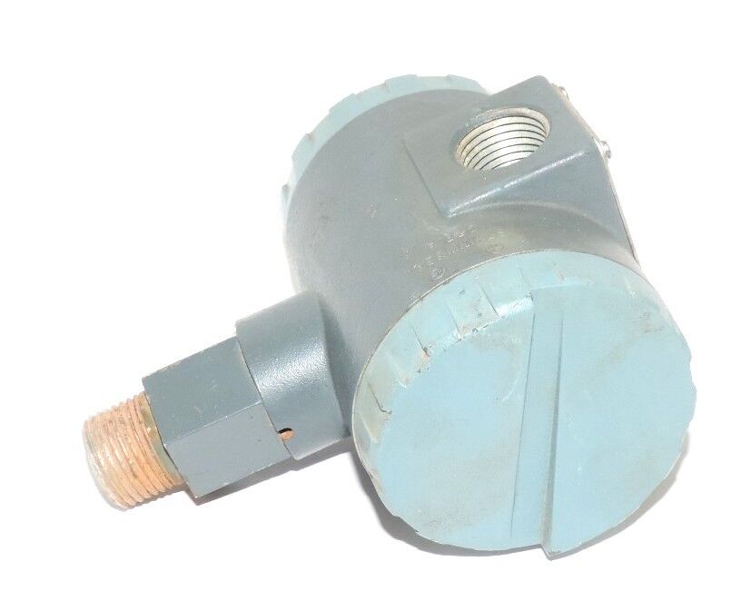 FOXBORO MODEL 892-2 P/I CONVERTER REF. 89N52797-16A2 INPUT: 3-15 PSI MWP: 15 PSI