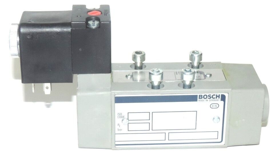 NEW BOSCH 0820024029 DIR. CONTROL VALVE 0 820 024 029 W/ 1 824 210 223 COIL
