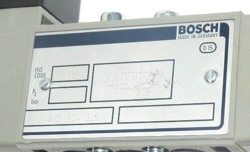 NEW BOSCH 0820024029 DIR. CONTROL VALVE 0 820 024 029 W/ 1 824 210 223 COIL