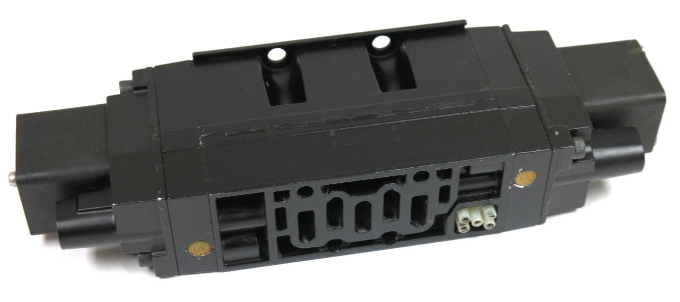 PARKER 4511BHXXABAA53 VALVE 40-150 PSI W/ L0030153 COILS 6.2 WATTS