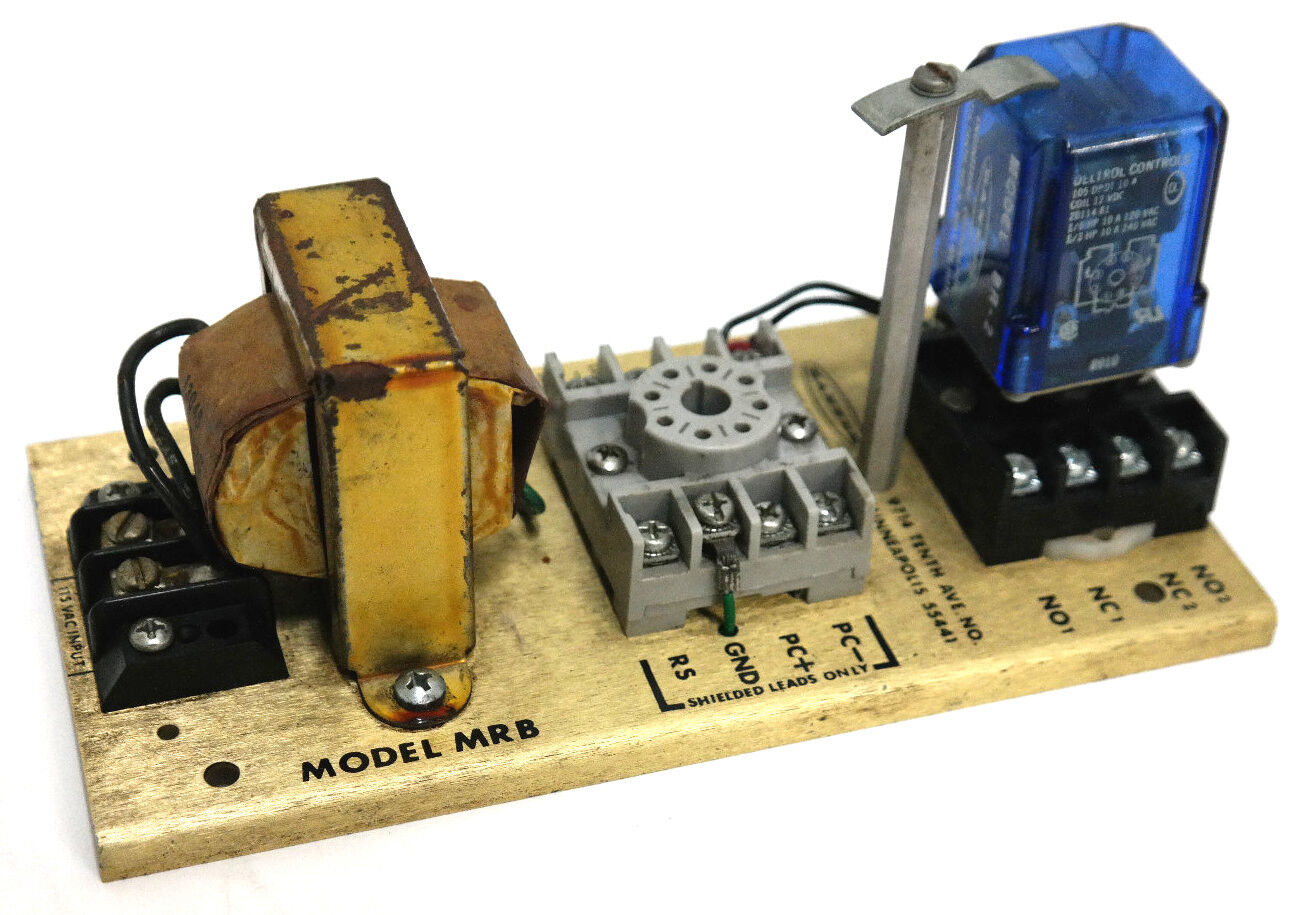 BANNER MRB PHOTOELECTRIC CHASSIS BASE W/ (1) RELAY BR-2