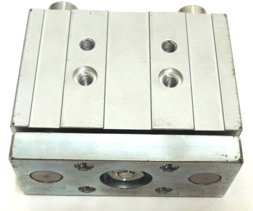 NEW FESTO DFM-32-25-P-A-GF GUIDED CYLINER 25MM STROKE 32MM BORE 10BAR