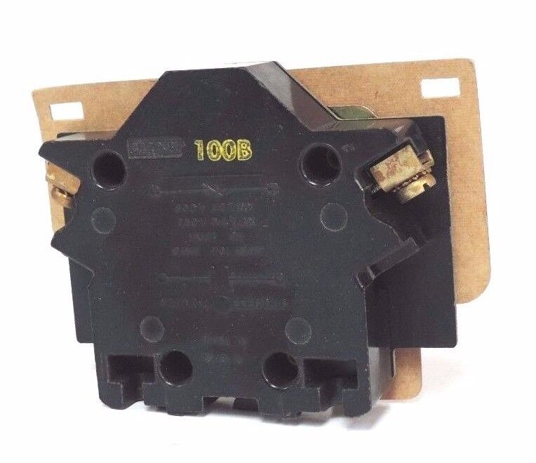 NIB GENERAL ELECTRIC CR205X100B AUXILIARY CONTACT