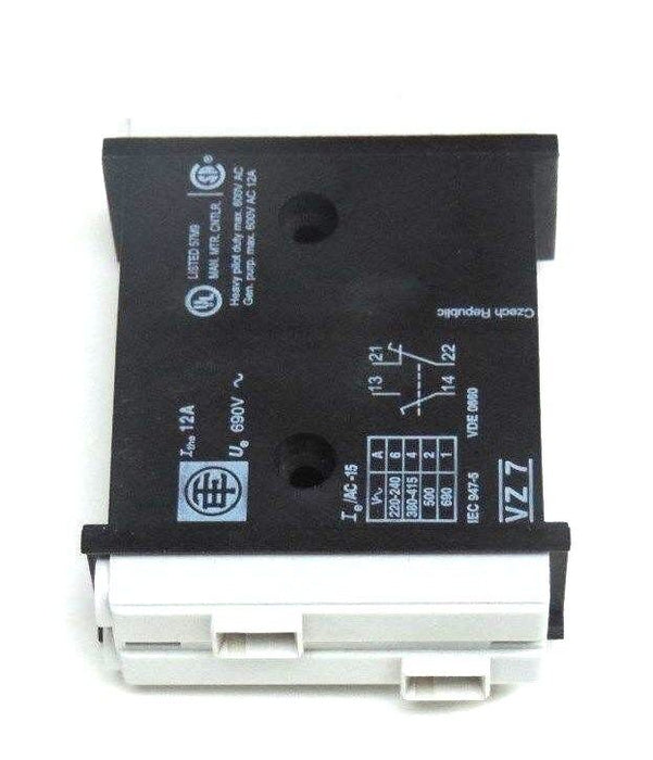 LOT OF 3 NIB TELEMECANIQUE VZ7 AUXILIARY CONTACTS 12A, 690V, 055196