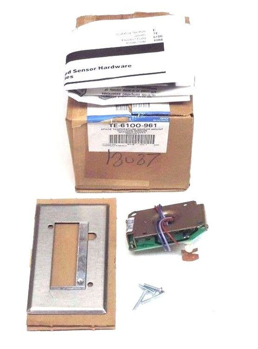 NIB JOHNSON CONTROLS TE-6100-961 TEMPERATURE SENSOR MOUNT W/ T960JAA-1 SENSOR