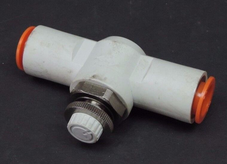 LOT OF 5 SMC AS4001F SPEED CONTROL VALVES 1/2"