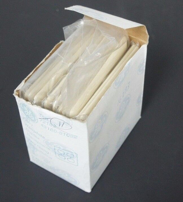 BOX OF 11 NEW GENERAL ELECTRIC 72102 IVORY WALLPLATES DUPLEX TWO GANG SMOOTHLINE